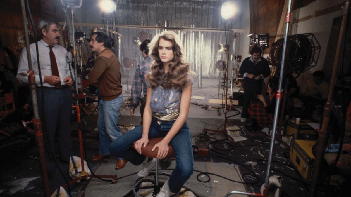 Il documentario Pretty Baby: Brooke Shields si basa su una grande quantità di materiale d'archivio della vita e della carriera dell'attrice, incluso il lavoro di modella che ha svolto durante gli anni '80