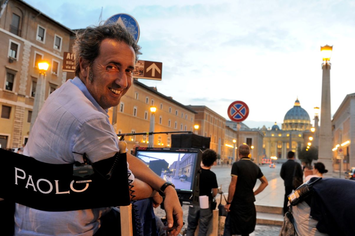 Paolo Sorrentino sul set di The New Pope