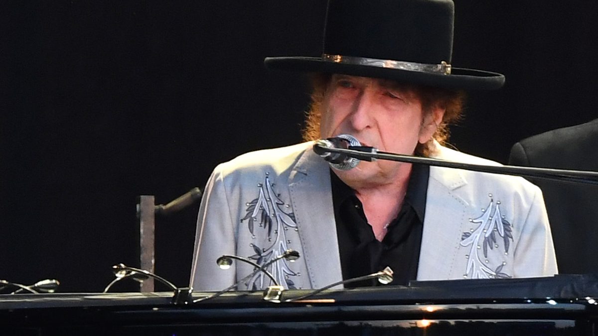 Bob Dylan in un'esibizione live