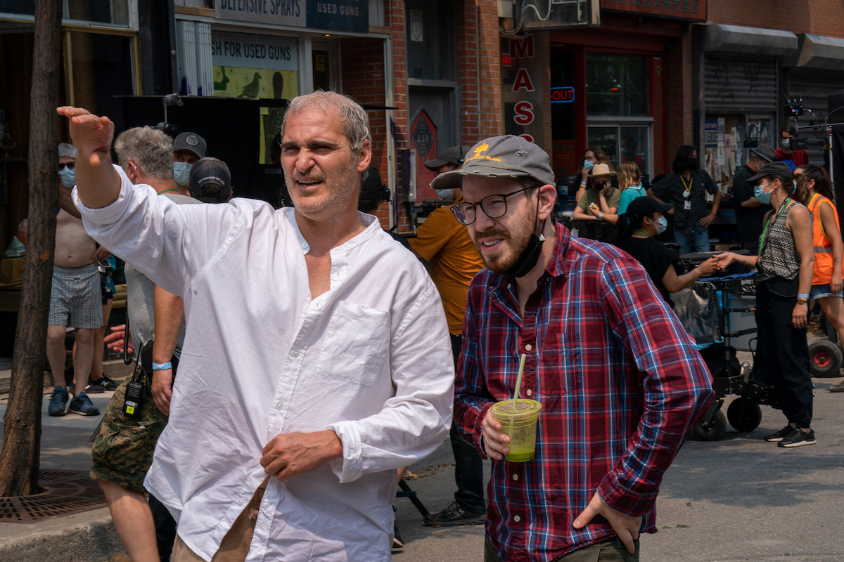 Joaquin Phoenix e Ari Aster sul set di Beau ha paura