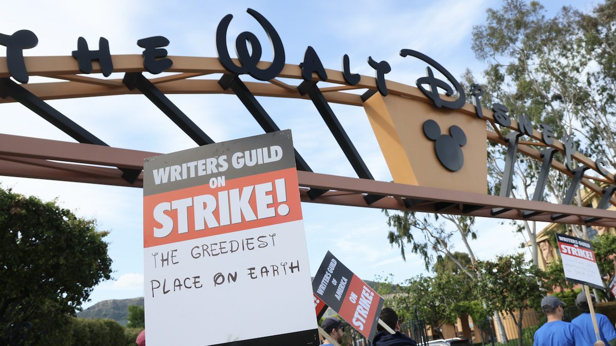 A Hollywood lo sciopero della WGA (Writers Guild of America) si è concluso il 24 settembre: l'utilizzo dell'IA è stato uno dei nodi più controversi