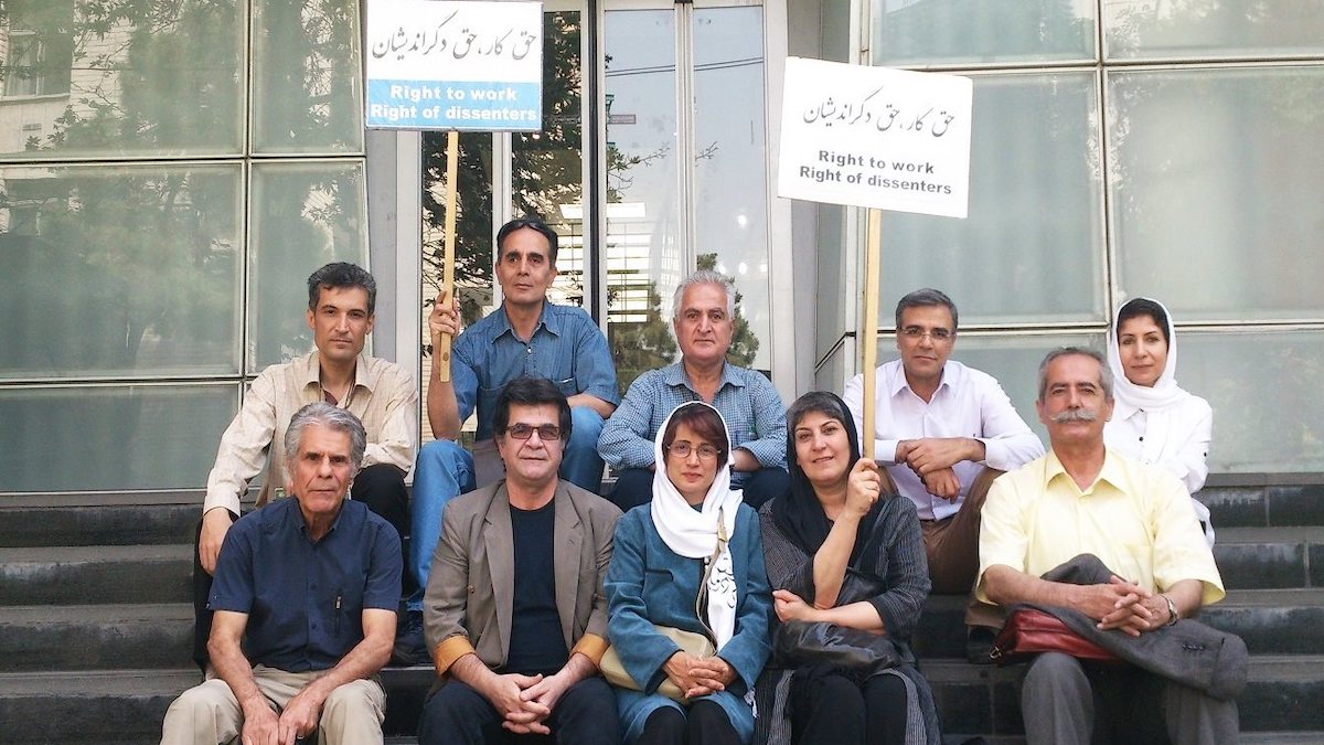 Un gruppo di illustri sostenitori di Nasrin Sotudeh, tra cui il regista Jafar Panahi