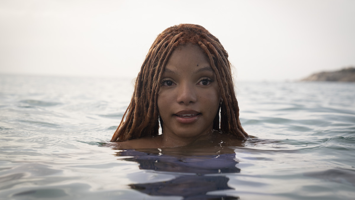 Halle Bailey è Ariel nel live-action de La sirenetta. Simbolo di inclusione e diversità