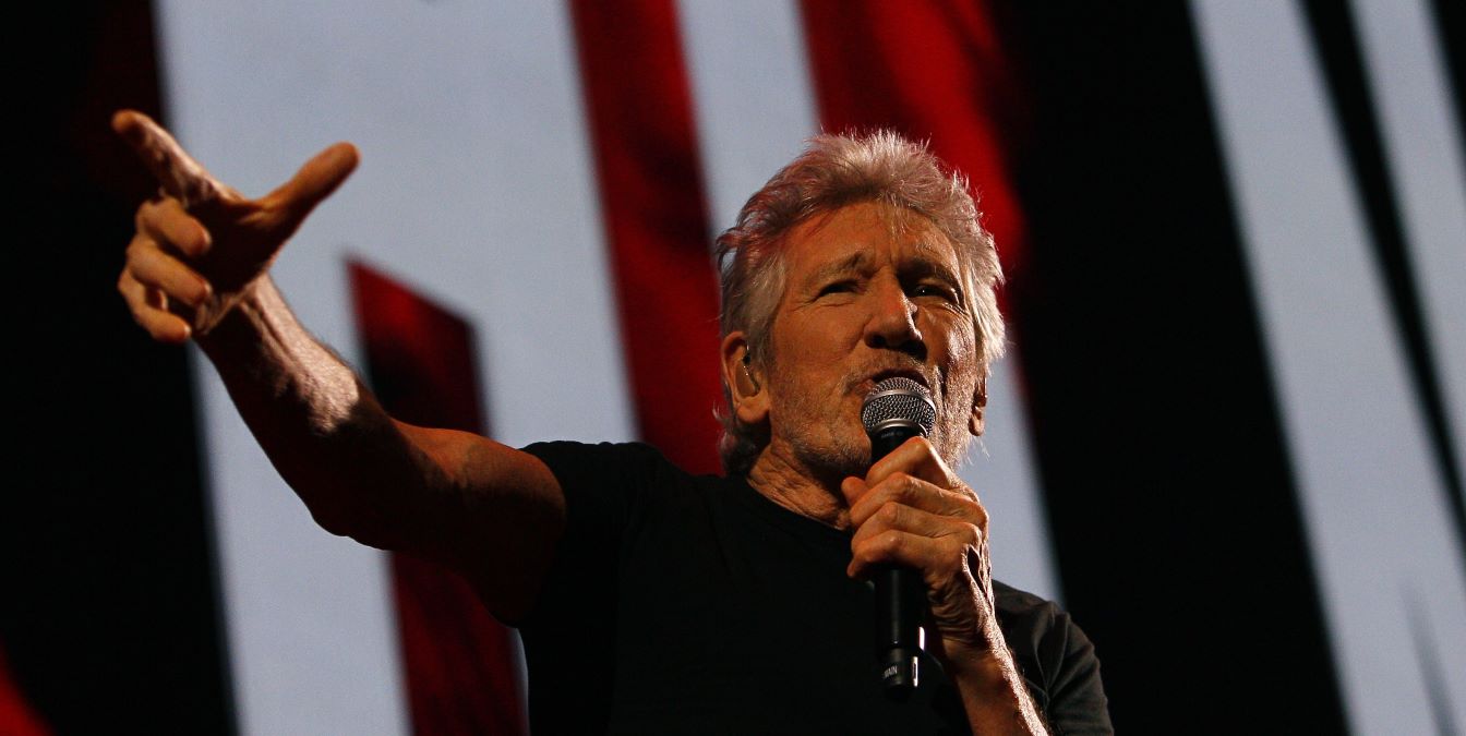 Roger Waters respinge le accuse di antisemitismo: “Attacchi politici”