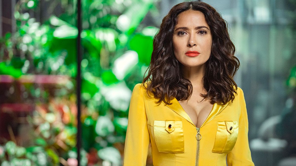 Salma Hayek in una scena di Black Mirror