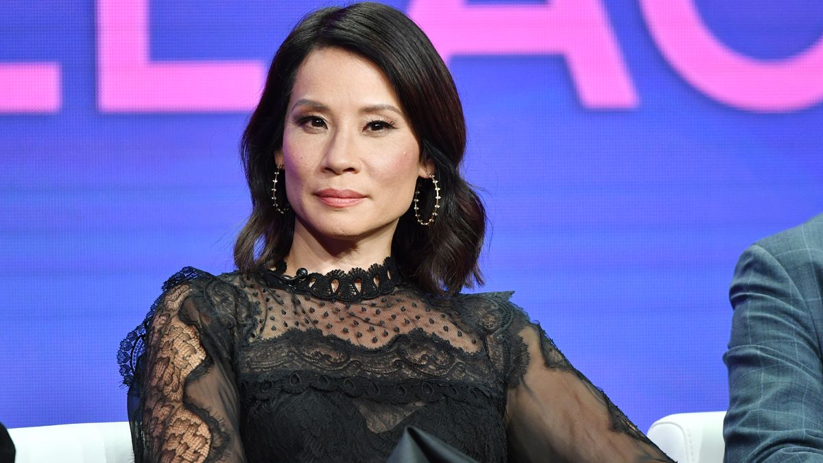 Lucy Liu durante il press tour di Why Women Kill al The Beverly Hilton Hotel nel 2019