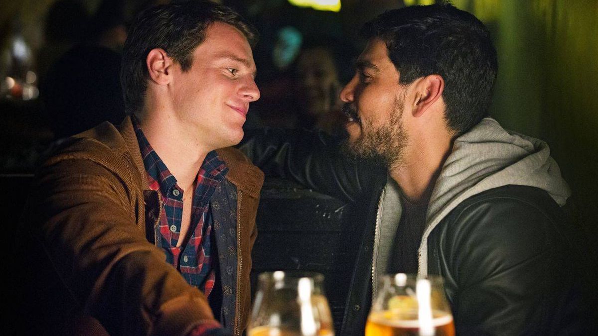 Una scena di Looking, lgbtq+