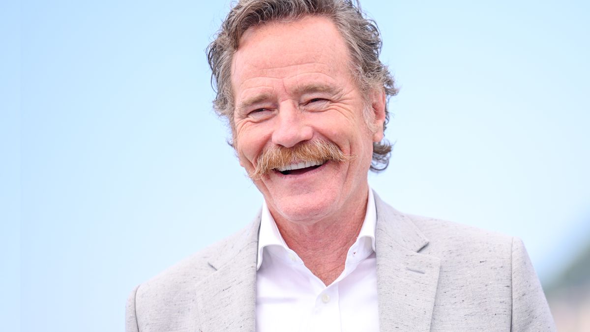 Bryan Cranston al photocall di Asteroid City a Cannes 76