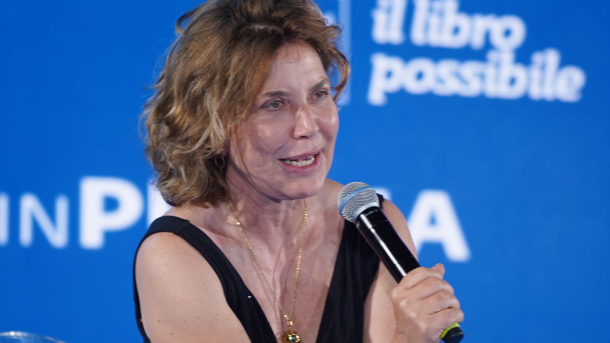 Sabina Guzzanti a Polignano a Mare al Festival il Libro Possibile