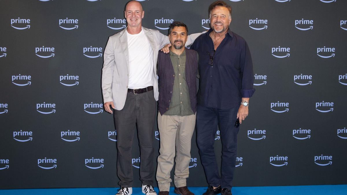 Pietro Sermonti, Eros Puglielli e Christian De Sica. Prime video