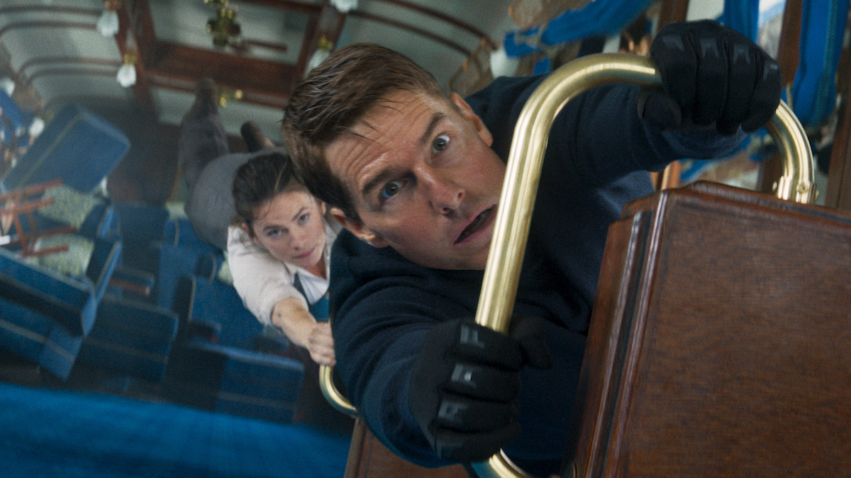 Tom Cruise (Ethan Hunt) e Hayley Atwell in Mission: Impossible Dead Reckoning - Parte Uno