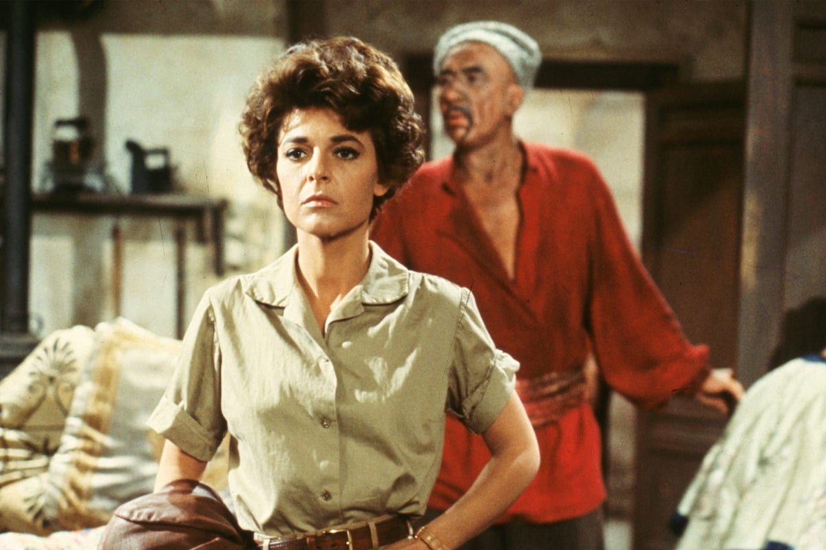 Anne Bancroft in una scena di Missione in Manciuria di John Ford