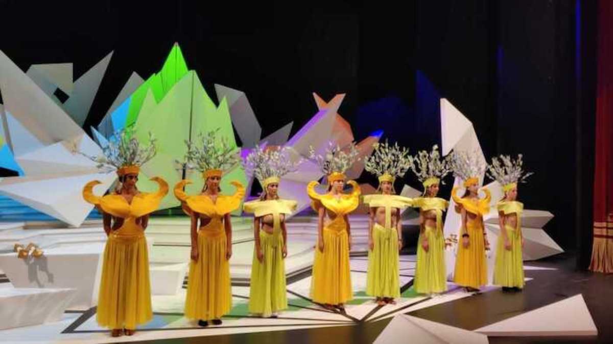 Costumi di Roberto Capucci per la Turandot del Teatro Petruzzelli di Bari