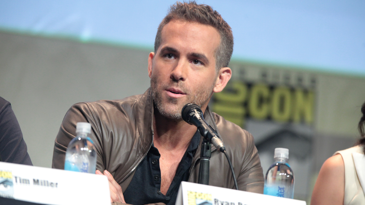 L'attore Ryan Reynolds dona un milione ai bambini di Israele e Gaza