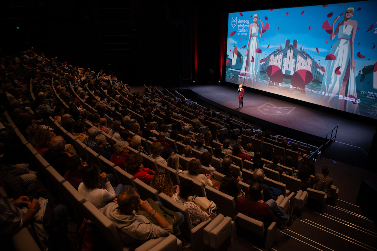 La sala sempre piena dell'Annecy Cinema Italien, di cui è saltata l'edizione del 2023
