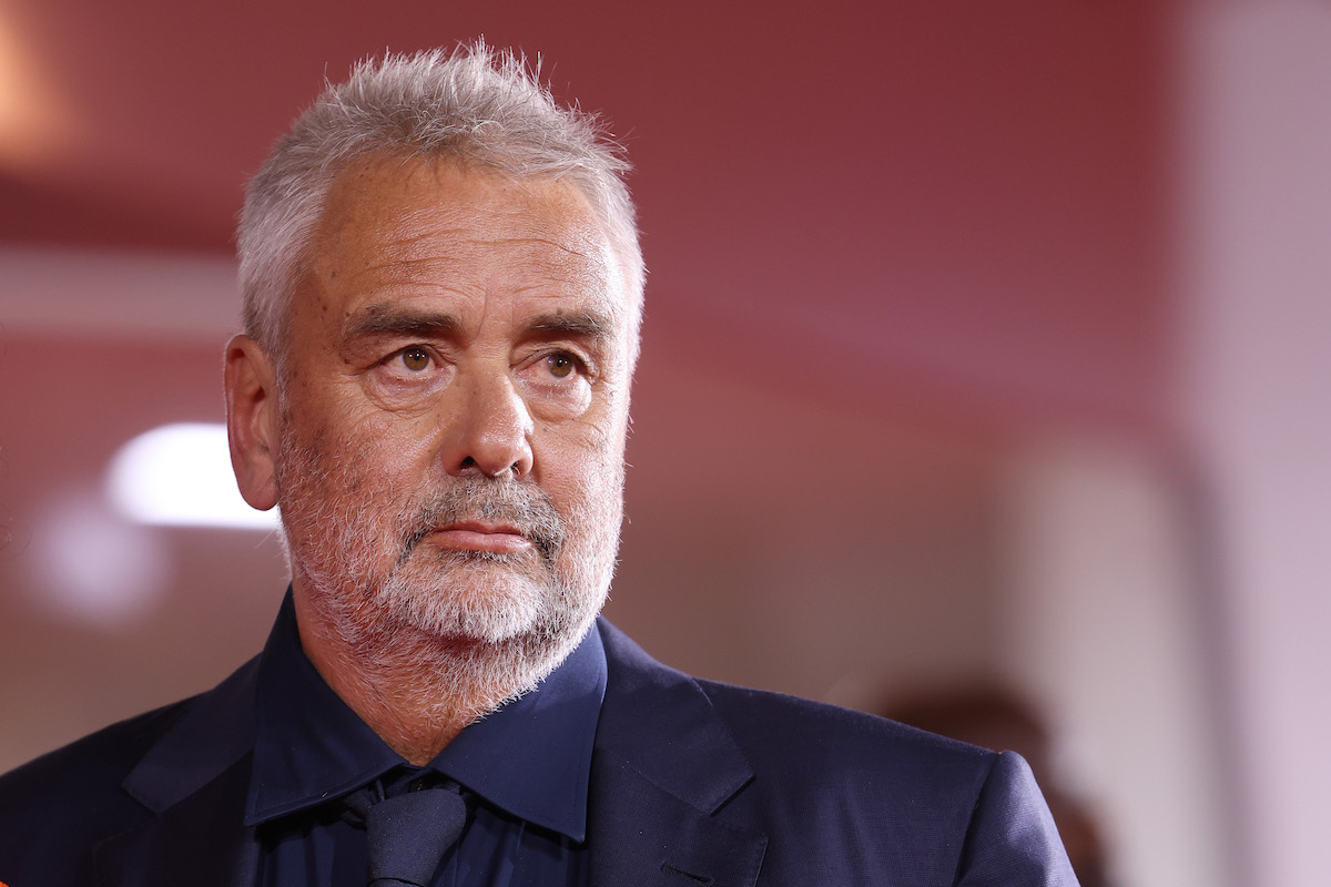 Il regista di Dogman Luc Besson, quest'anno il suo esordio, L'ultimo combattimento, compie 40 anni