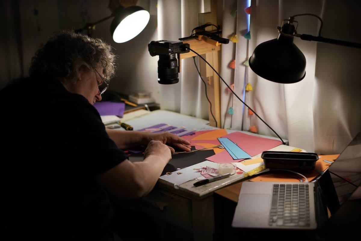 Michel Gondry al lavoro, in una scena di "A letto con Michel Gondry"