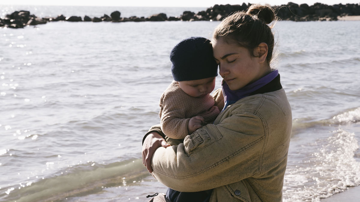 Aurora Giovinazzo è la protagonista di Una madre di Stefano Chiantini