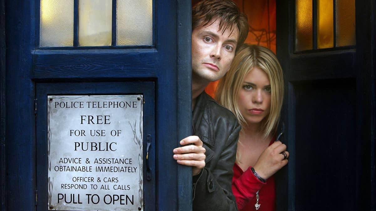 Un'immagine di The Christmas Invasion, lo speciale natalizio di Doctor Who diretto da James Hawes