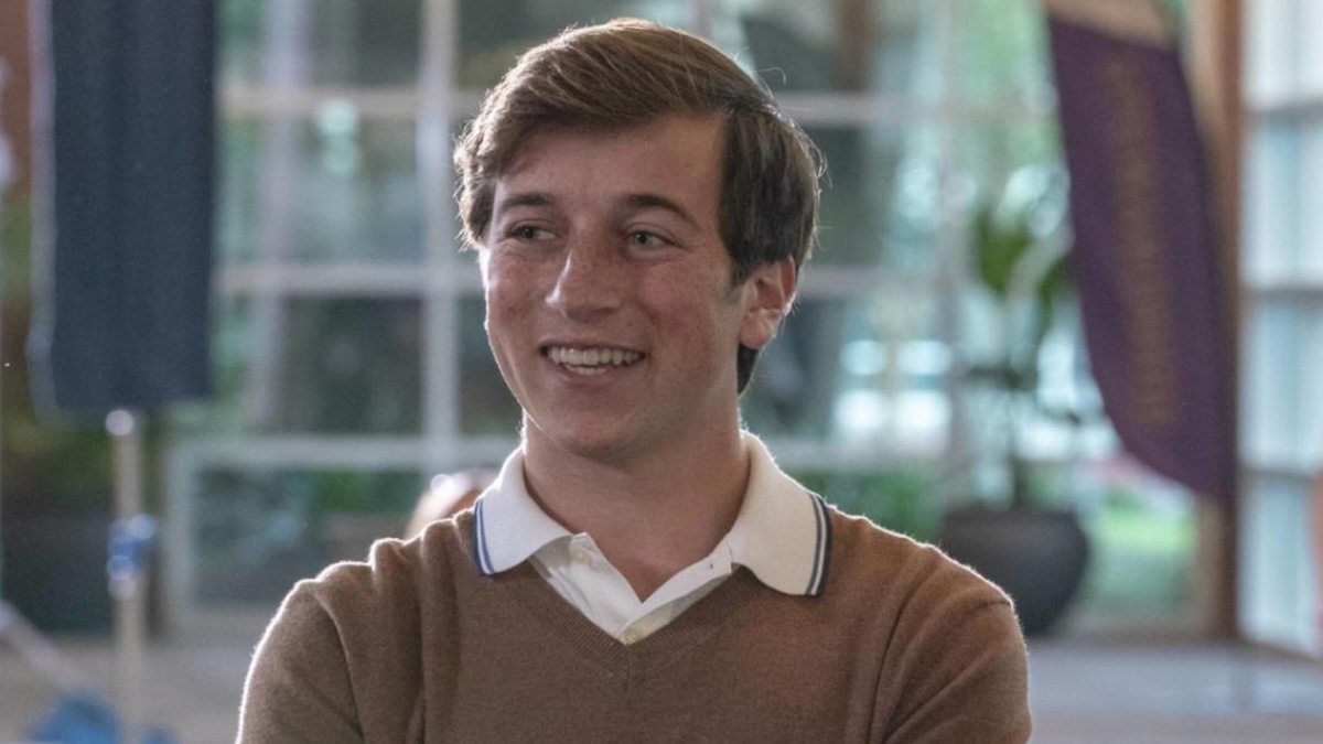 Skyler Gisondo in una scena di The Righteous Gemstones