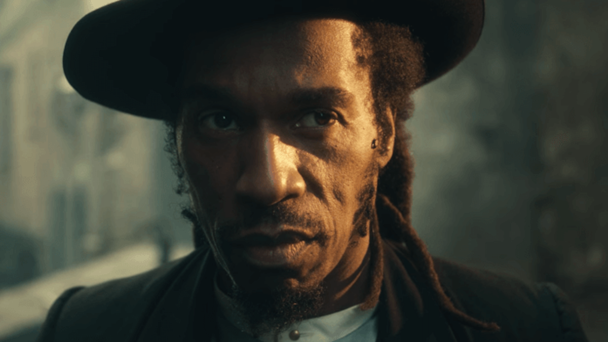 Benjamin Zephaniah nel ruolo di Jeremiah Jesus i Peaky Blinders