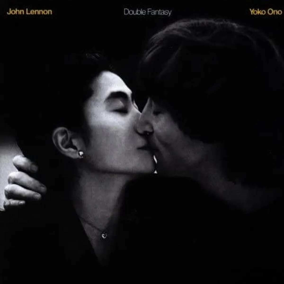 La copertina di Double Fantasy di John Lennon e Yoko Ono
