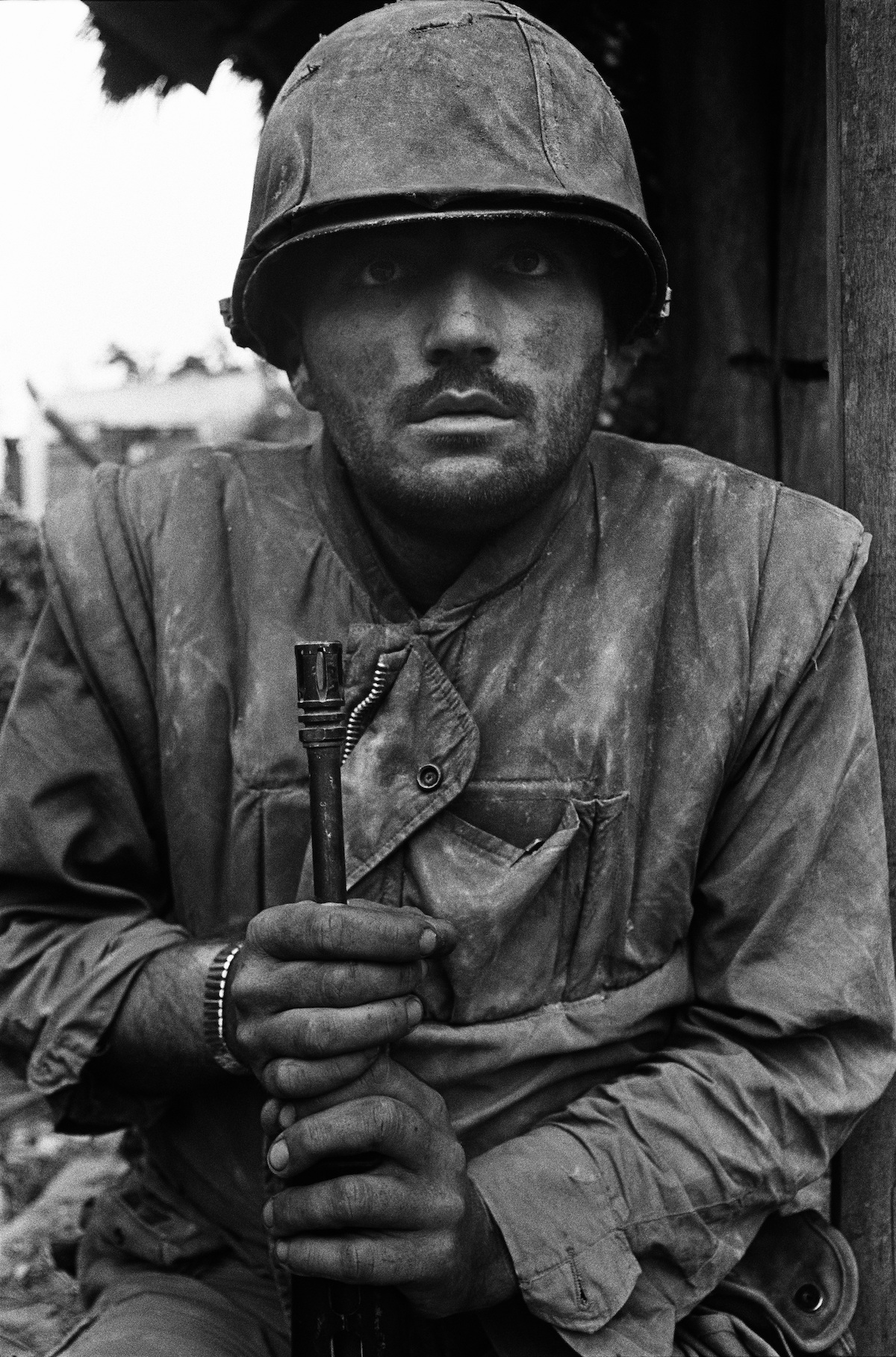 Marine traumatizzato dai bombardamenti. Battaglia di Huế, Vietnam 1968 