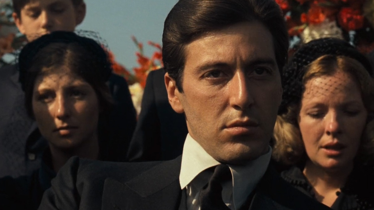 Al Pacino e Diane Keaton (a destra) in una scena di Il Padrino, di Francis Ford Coppola (1972)