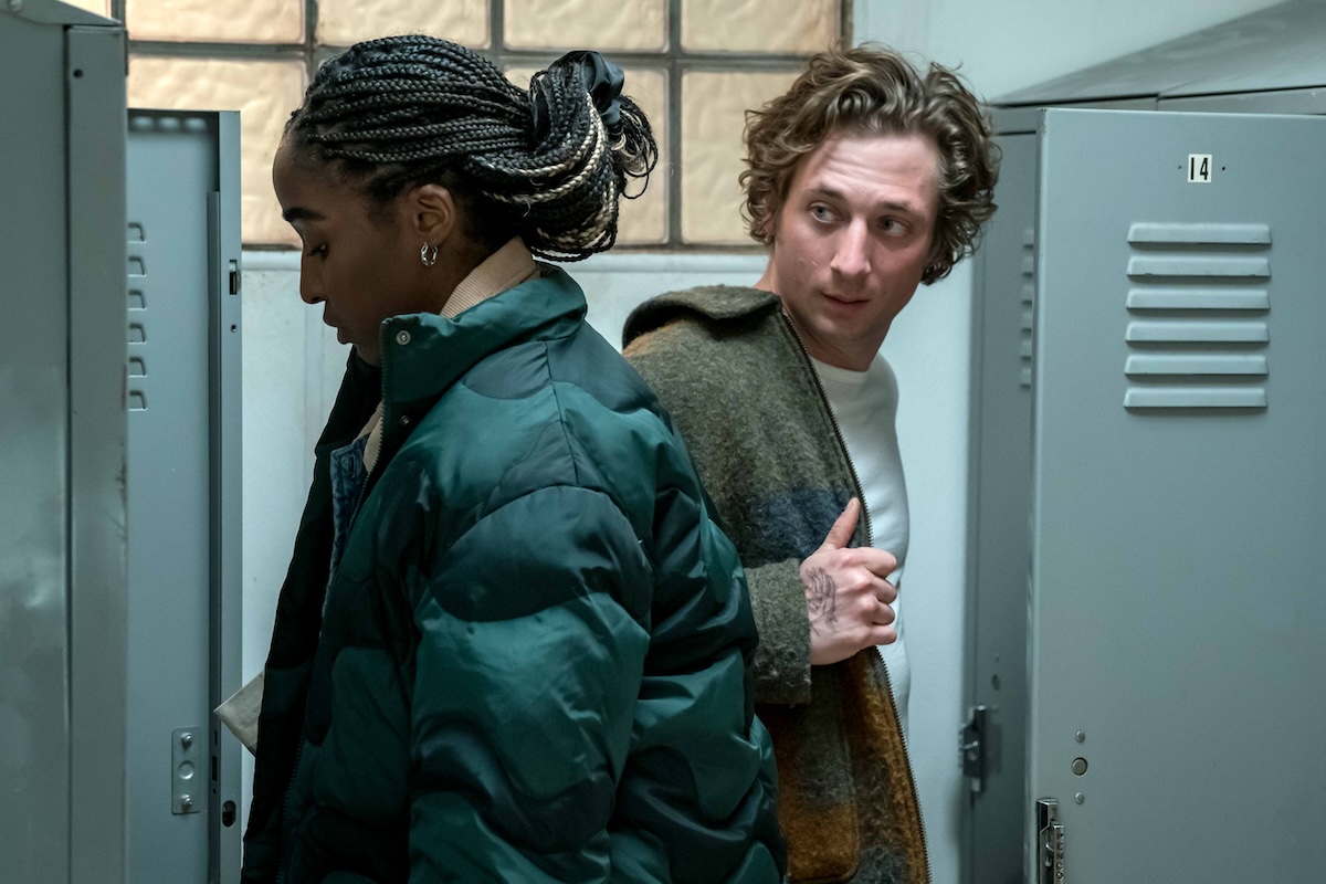 Jeremy Allen White e Ayo Edebiri in The Bear 2. Foto di Chuck Hodes/FX