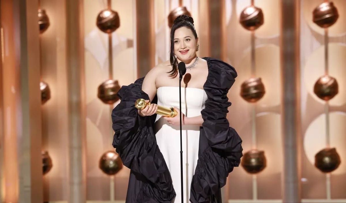 Lily Gladstone alla premiazione dei Golden Globes 2024