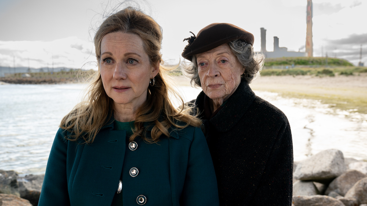 Laura Linney e Maggie Smith in The Miracle Club