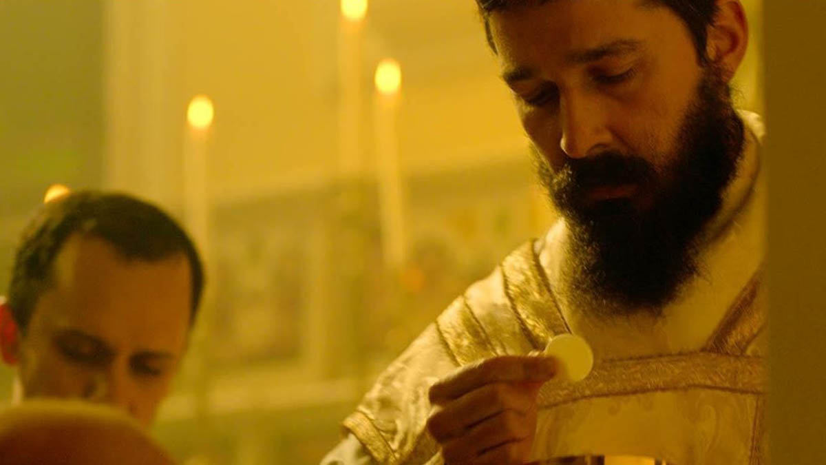 Shia LaBeouf in una scena di Padre Pio