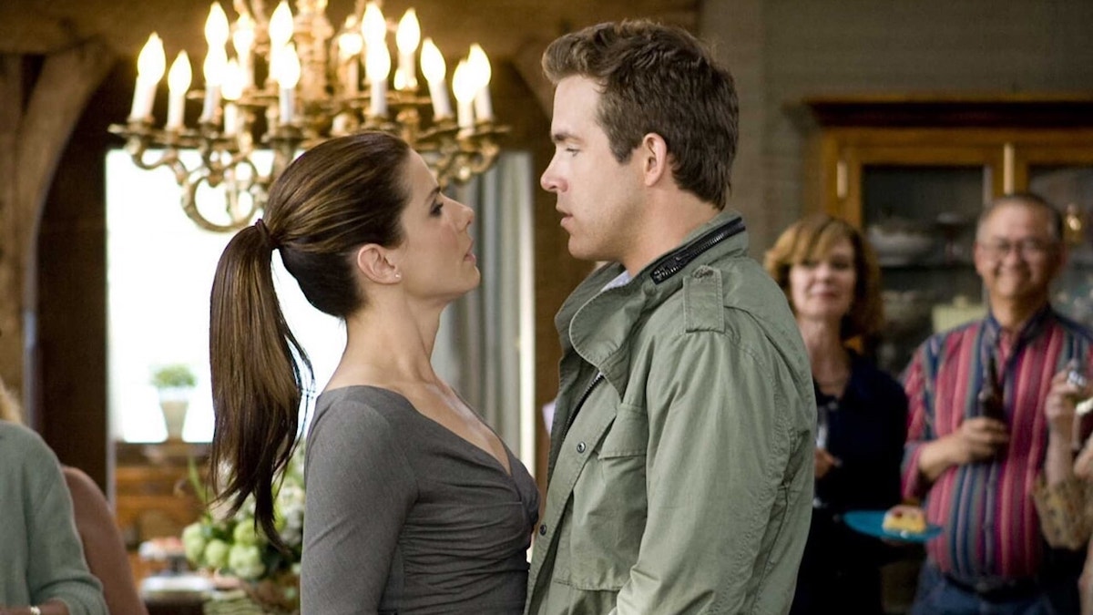 Sandra Bullock e Ryan Reynolds nel film Ricatto d'amore