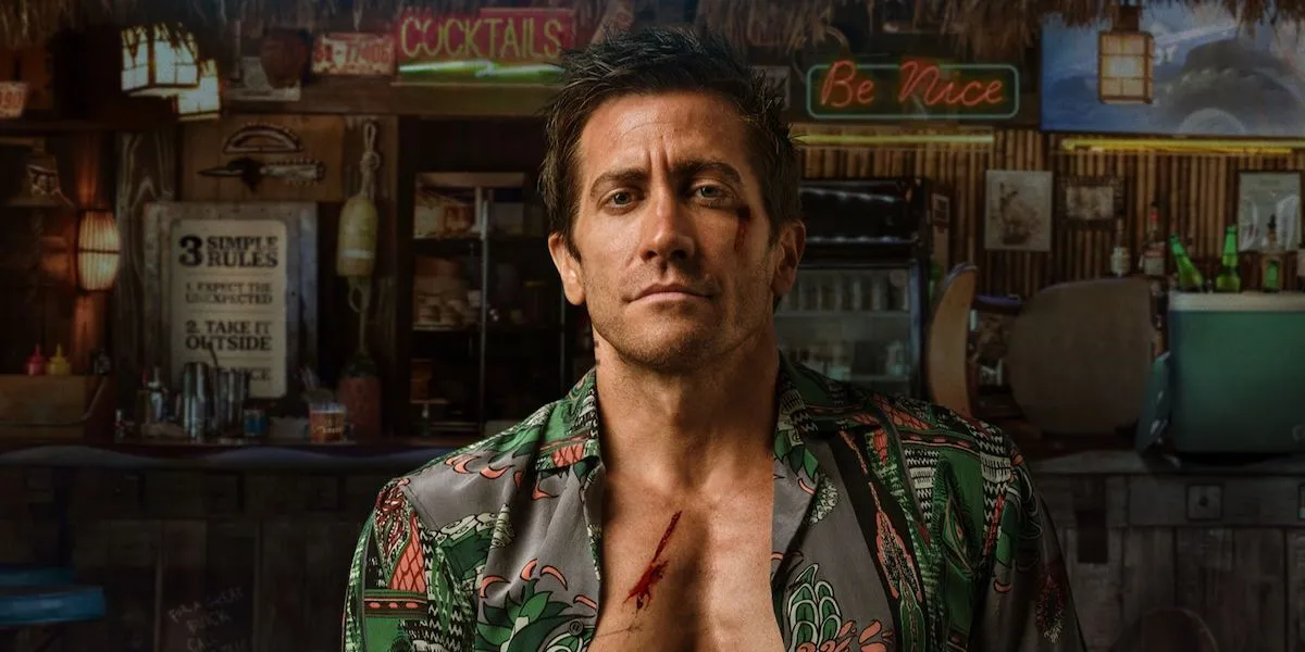 Jake Gyllenhaal in una scena di Roadhouse