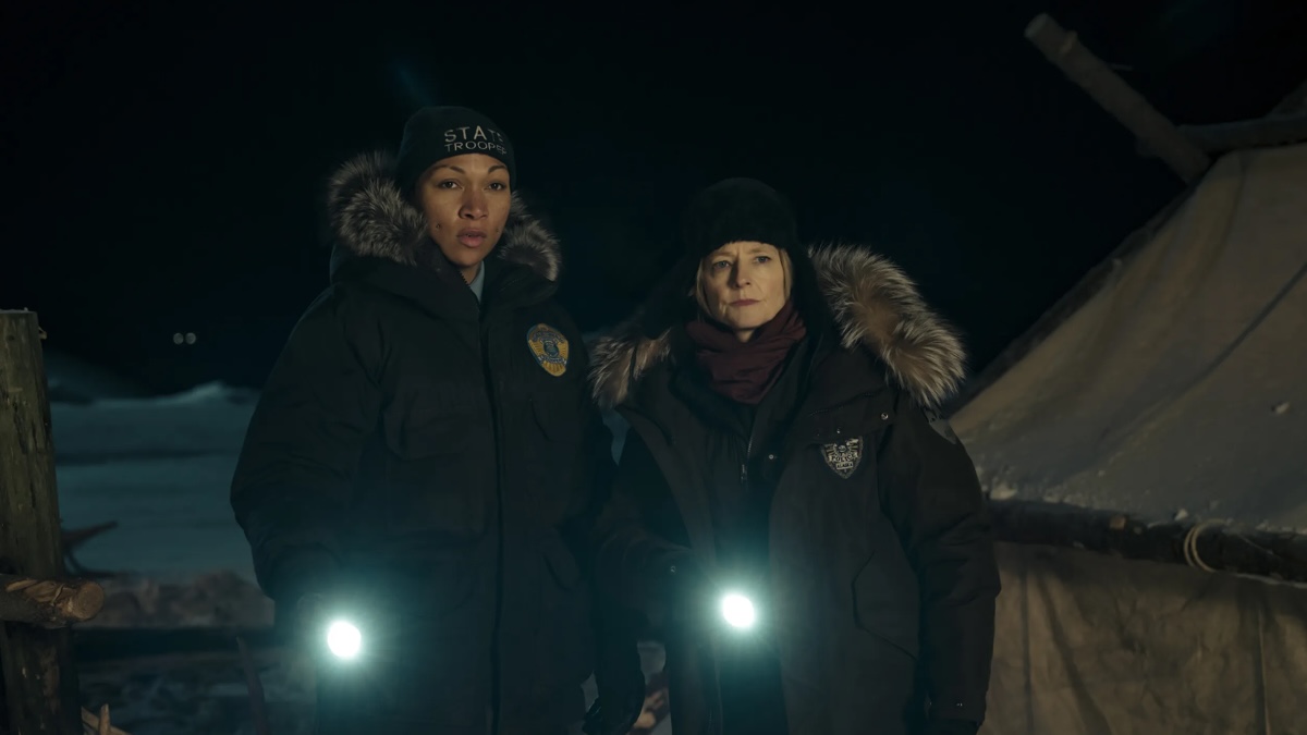Jodie Foster e Kali Reis in una scena di True Detective: Night Country
