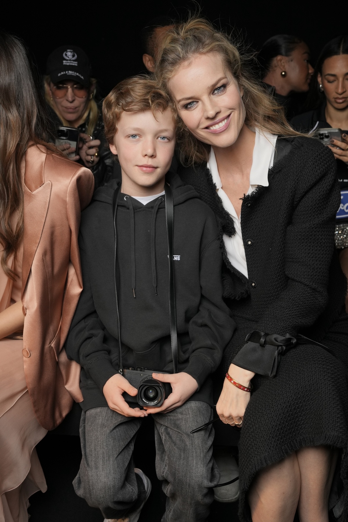 Eva Herzigova con il figlio