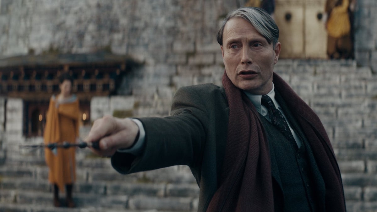 Mads Mikkelsen è Grindelwald nella saga di Animali fantastici