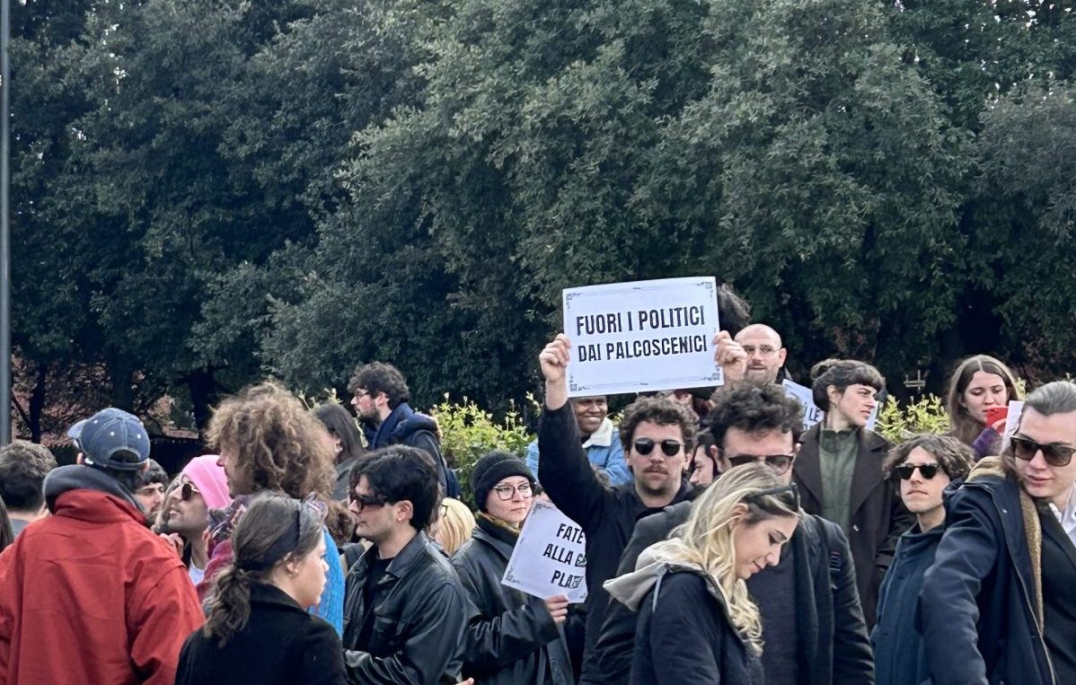 Un cartello alla manifestazione del 6 marzo