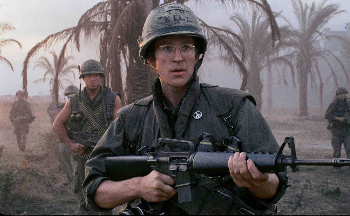 Matthew Modine in una scena di Full Metal Jacket di Stanley Kubrick (1987)