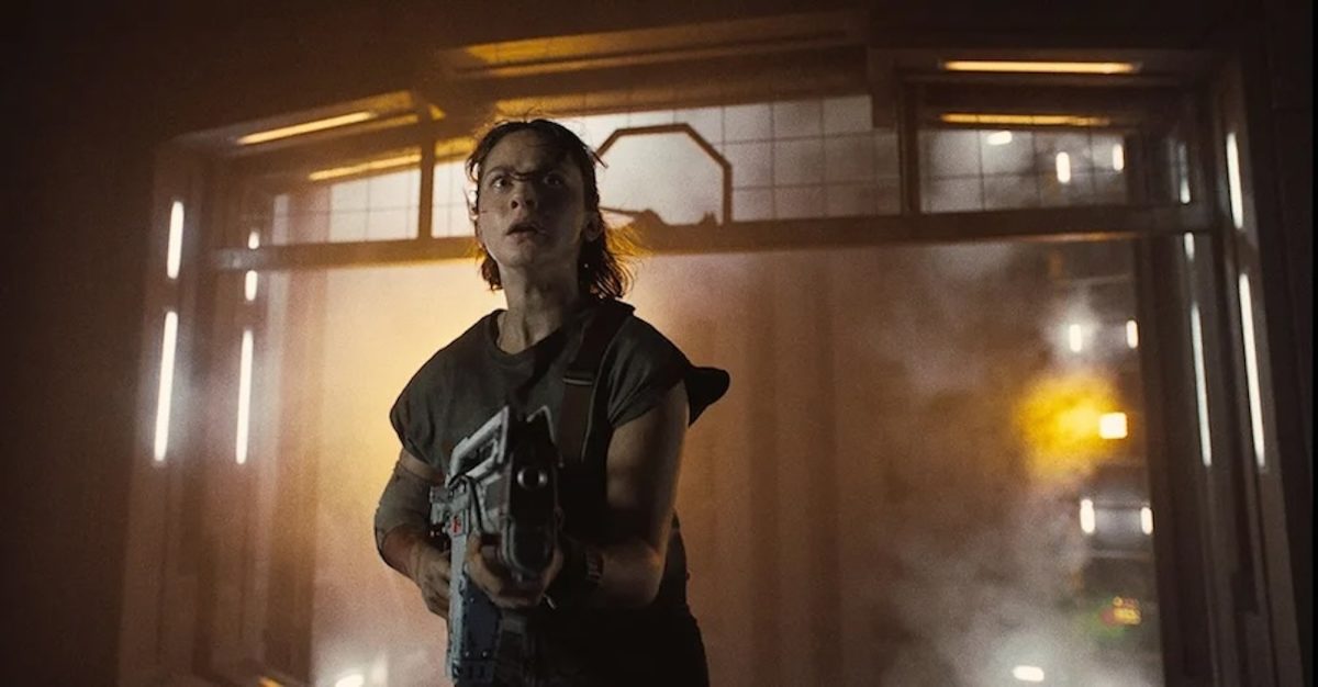 Cailee Spaeny nel ruolo di Rain Carradine in Alien: Romulus DI 20TH CENTURY STUDIOS PER GENTILE CONCESSIONE DI 20TH CENTURY STUDIOS