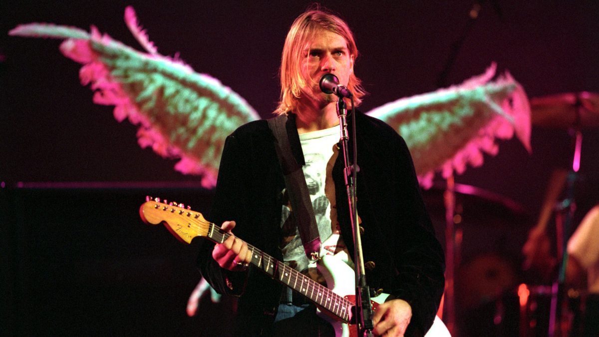 Kurt Cobain in concerto con i Nirvana
