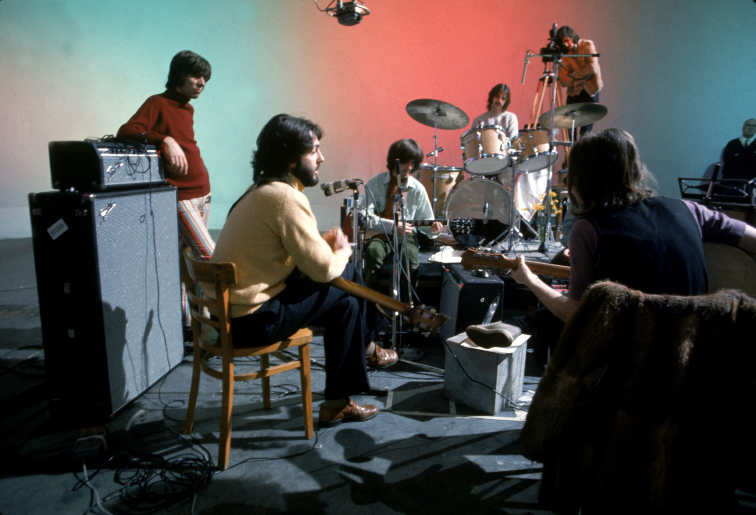 Paul McCartney, George Harrison, Ringo Starr and John Lennon in The Beatles: Let it be.