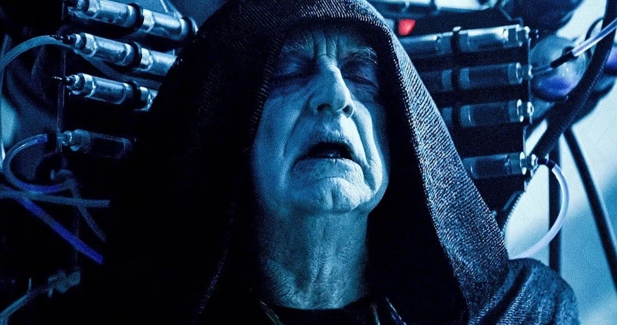 Ian McDiarmid nei panni di Palpatine in Star Wars: L'ascesa di Skywalker