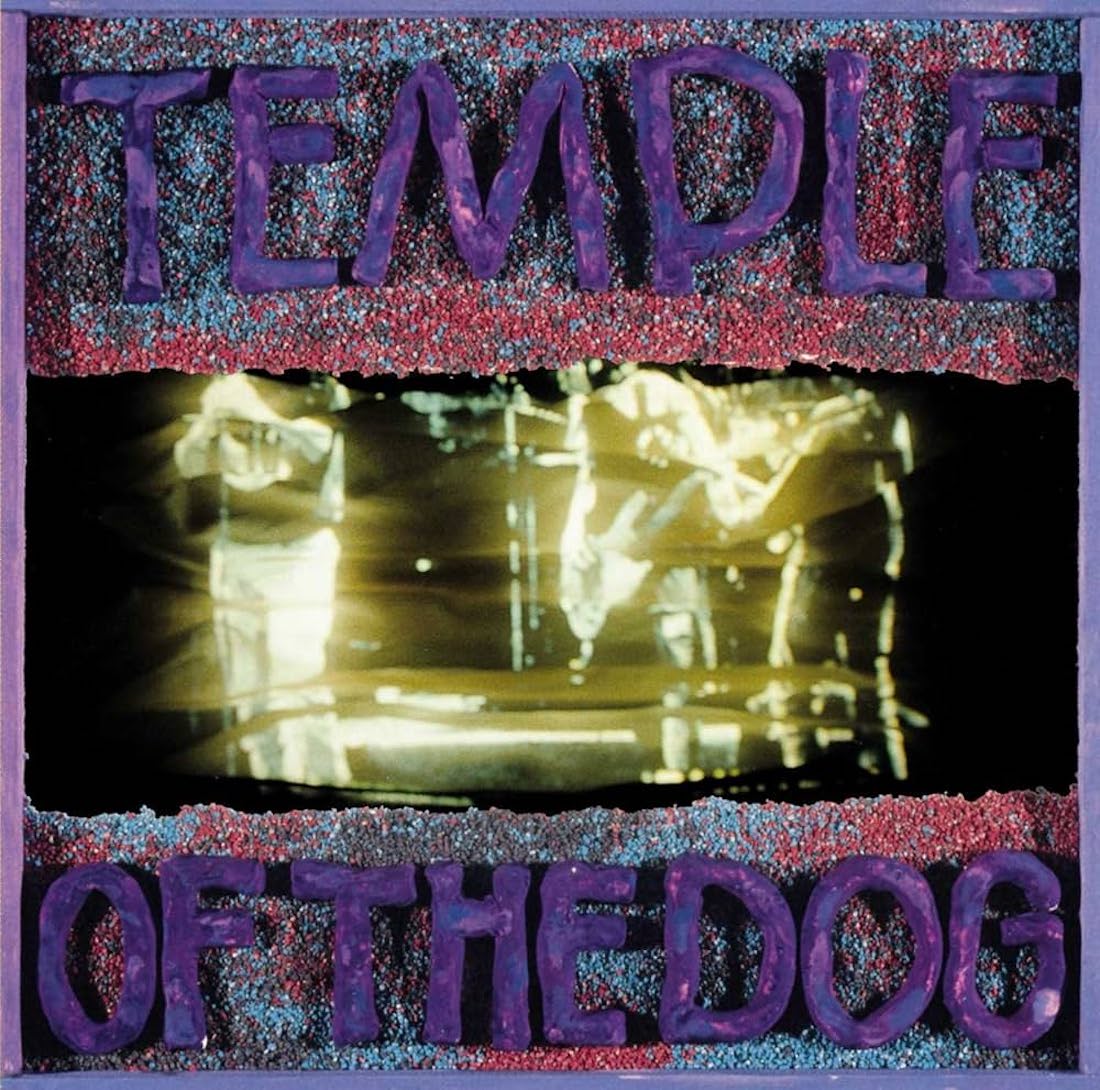 La copertina di Temple fo the Dog