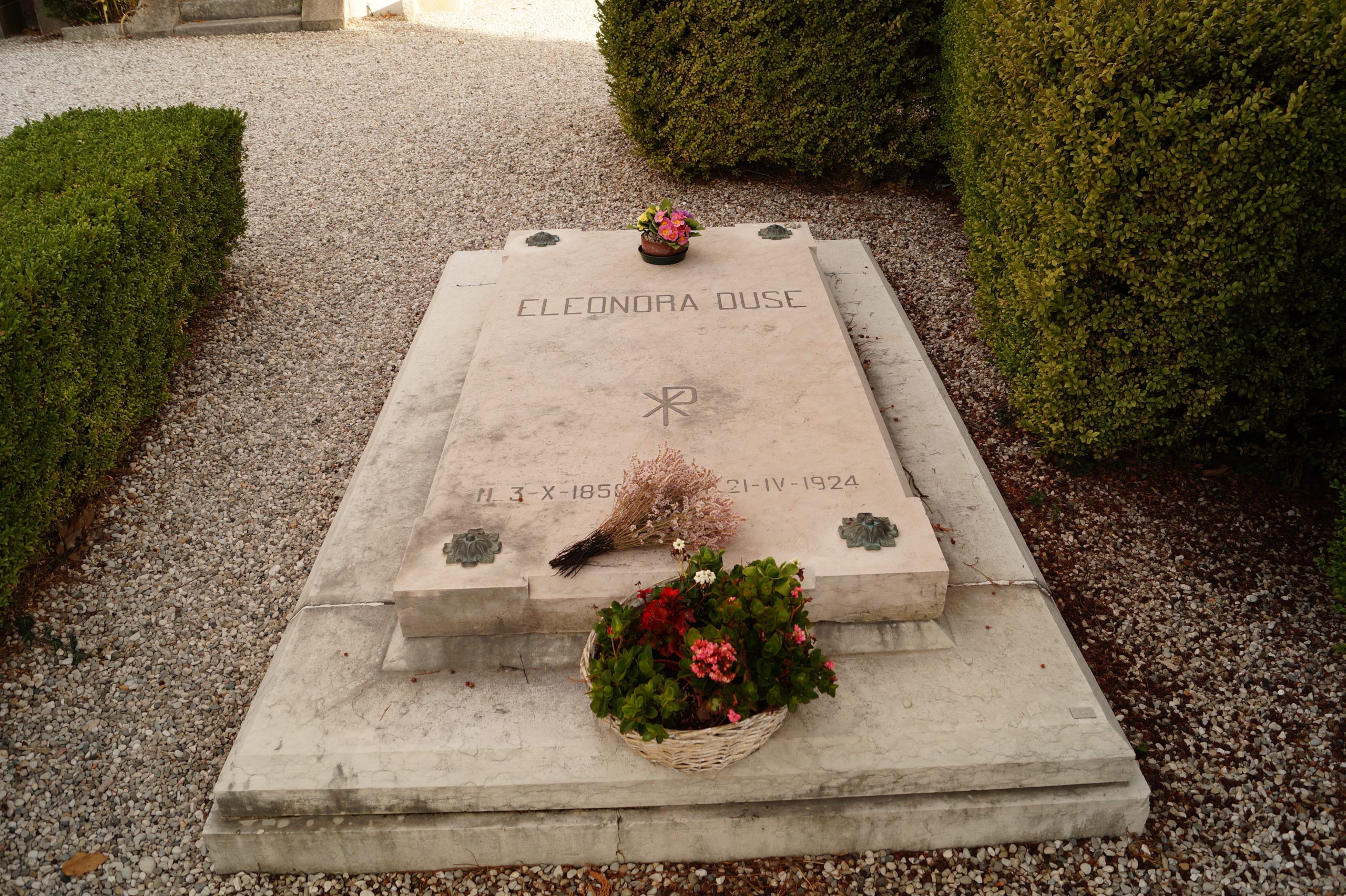 Tomba di Eleonora Duse