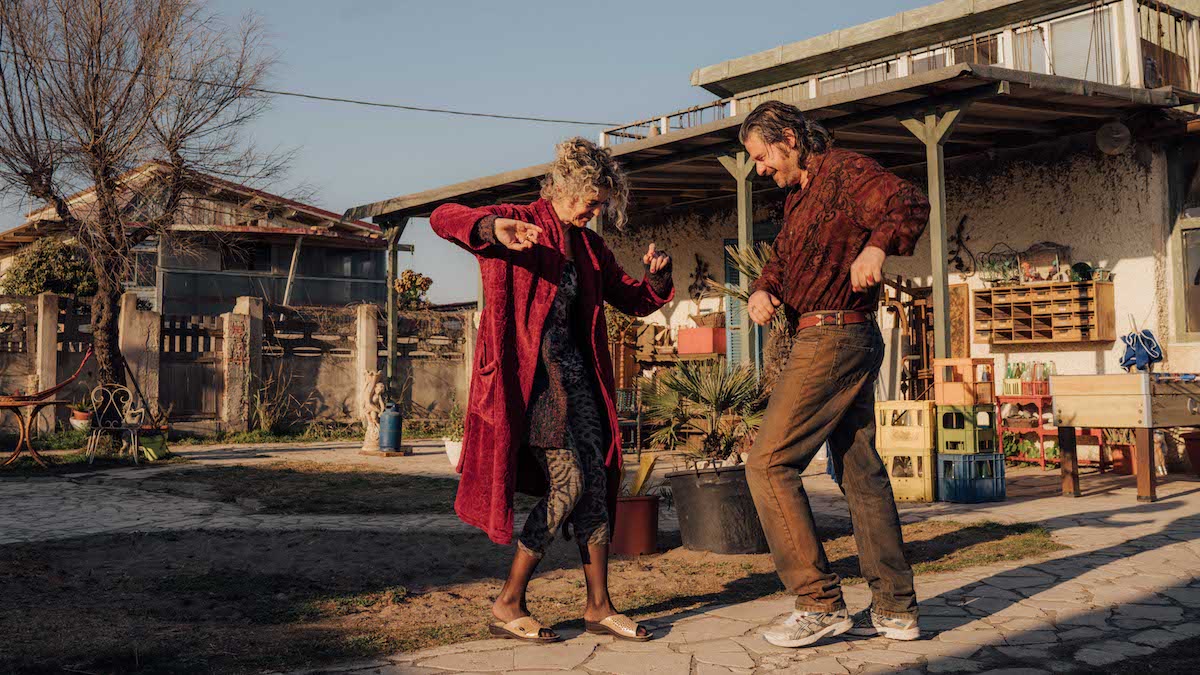 Edoardo Pesce e Margarita Rosa de Francisco ne El Paraíso