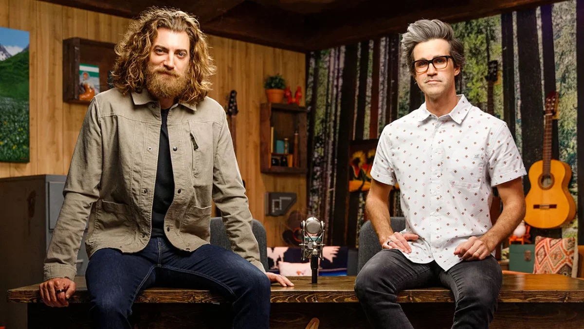 Le star di YouTube Rhett McLaughlin e Link Neal del programma Good Mythical Morning