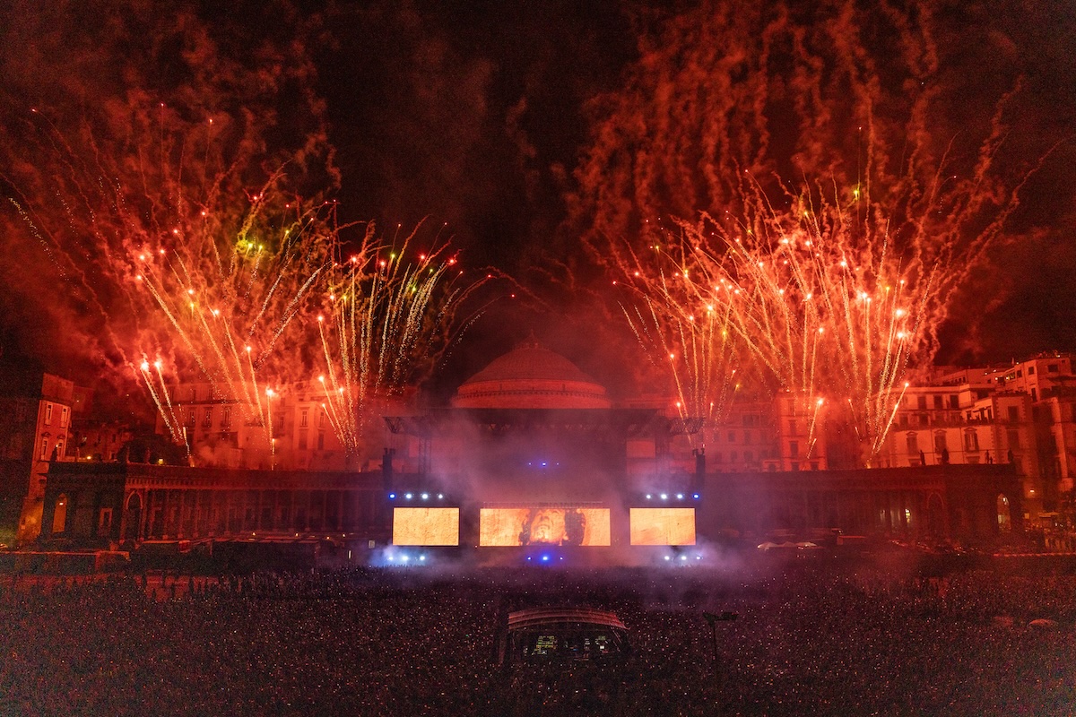 Piazza del Plebiscito durante il concerto di Liberato